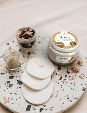 Exfoliante corporal Cáscara de Nuez Lemon Cochella para piel todo tipo piel