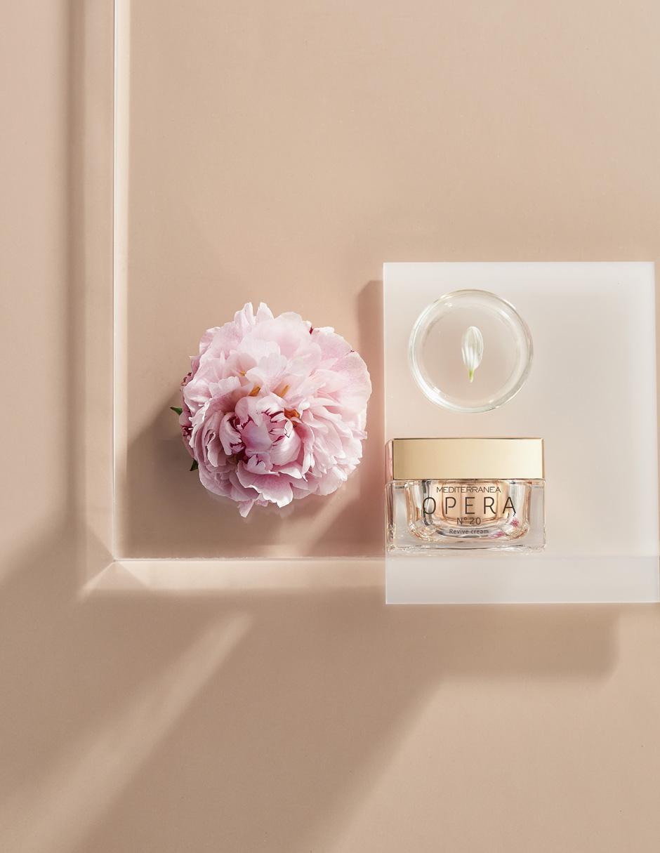 Crema facial recomendada para prevenir signos de la edad día y noche para todo tipo piel 5