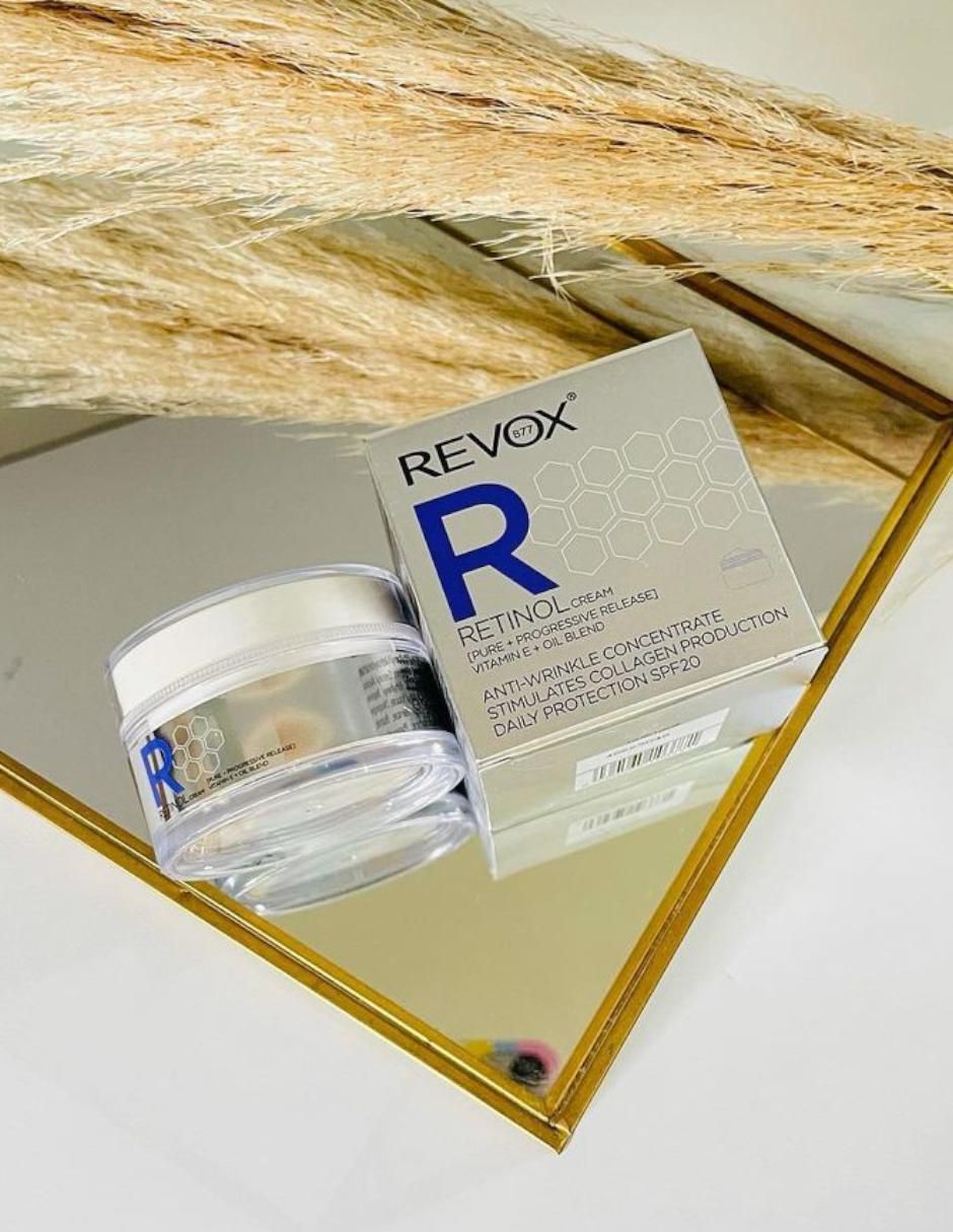 Crema facial recomendada para prevenir signos de la edad de día Retinol para todo tipo piel 6