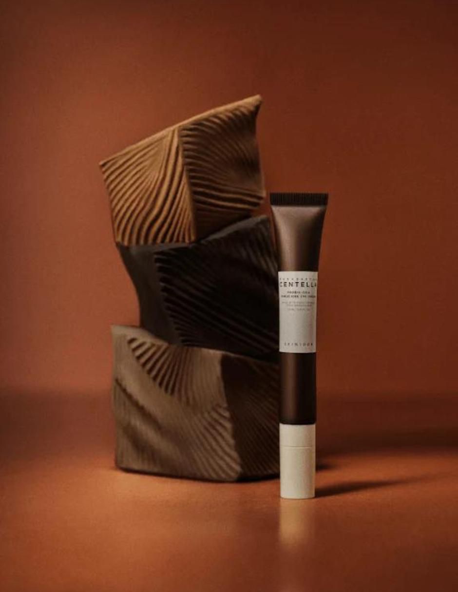 Set de crema para contorno de ojos recomendada para prevenir signos de la edad día y noche para todo tipo piel 5
