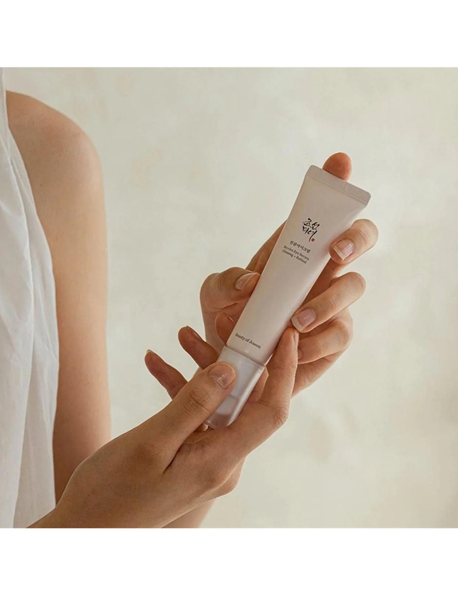 Crema para contorno de ojos recomendada para prevenir signos de la edad de noche todo tipo de piel 3